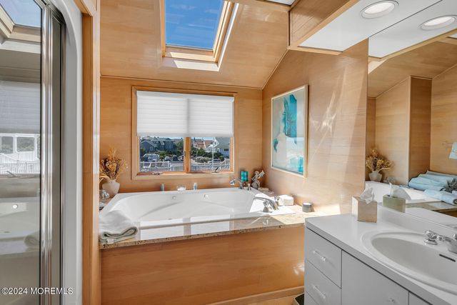 366 N Highway 35, Mantoloking, NJ 08738