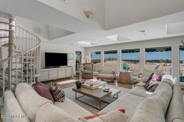 366 N Highway 35, Mantoloking, NJ 08738