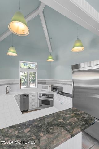 366 N Highway 35, Mantoloking, NJ 08738