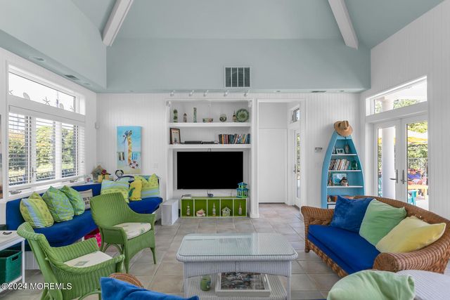 366 N Highway 35, Mantoloking, NJ 08738