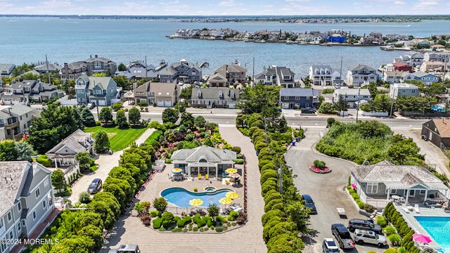 366 N Highway 35, Mantoloking, NJ 08738