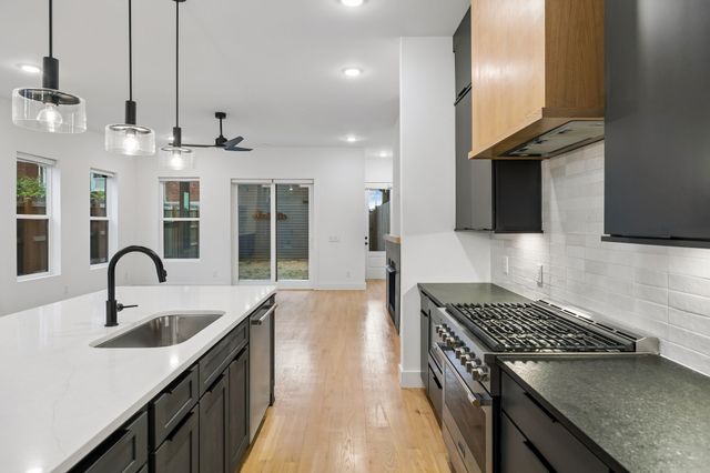 1516 10th Ave, N, Nashville, TN 37208