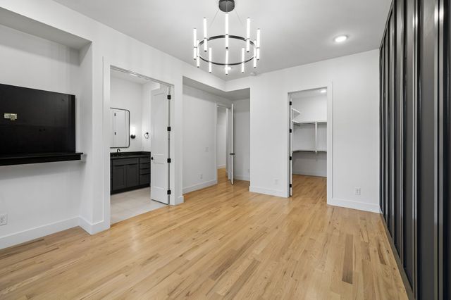 1516 10th Ave, N, Nashville, TN 37208