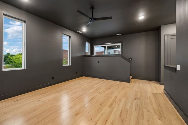 1516 10th Ave, N, Nashville, TN 37208