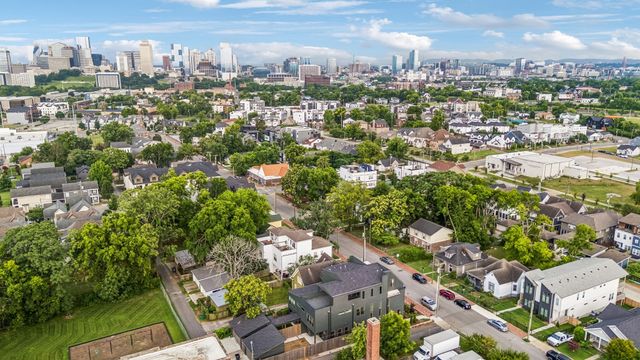 1516 10th Ave, N, Nashville, TN 37208