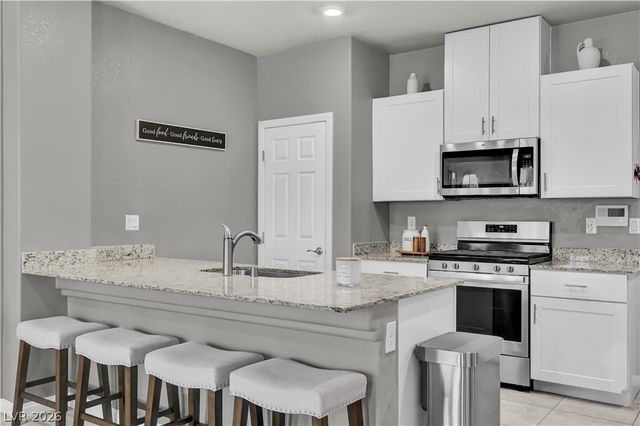 7342 Sunray Point Street, North Las Vegas, NV 89084