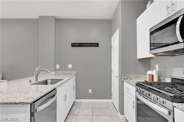 7342 Sunray Point Street, North Las Vegas, NV 89084