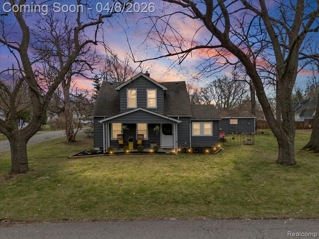 3705 Sancroft Avenue, West Bloomfield, MI 48324