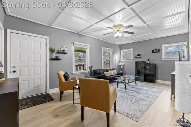 3705 Sancroft Avenue, West Bloomfield, MI 48324