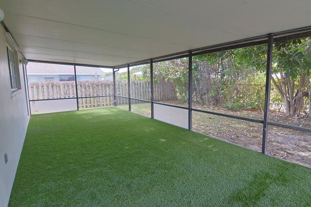 3470 SW 4th Street, Deerfield Beach, FL 33442