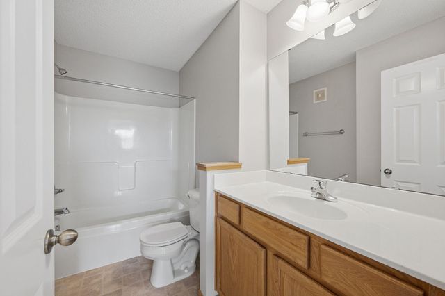 14165 Wilds Path NW, Prior Lake, MN 55372