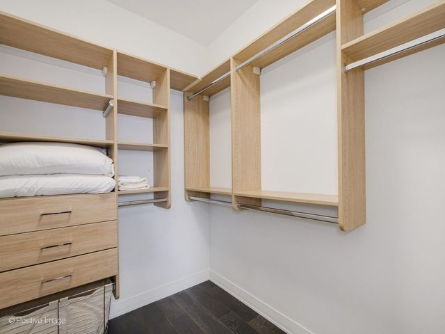 211 N Harbor Drive 1801, Chicago, IL 60601