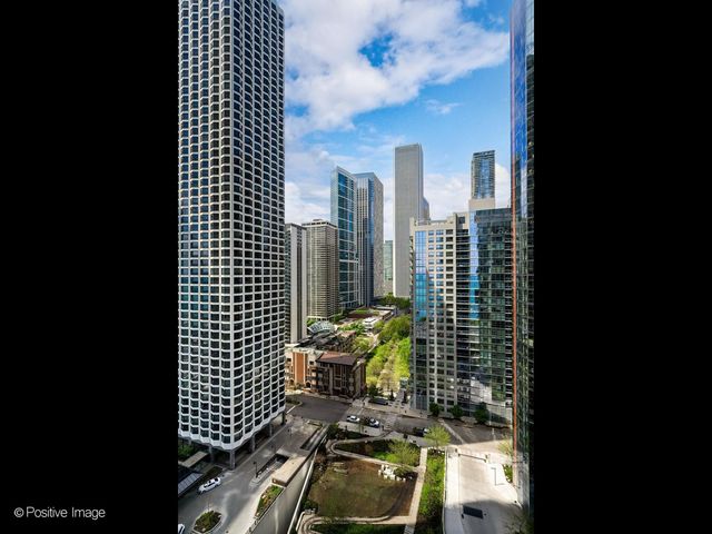 211 N Harbor Drive 1801, Chicago, IL 60601
