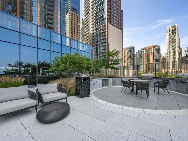 211 N Harbor Drive 1801, Chicago, IL 60601