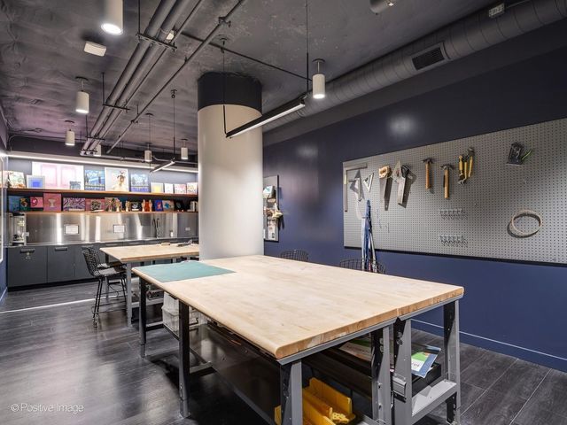 211 N Harbor Drive 1801, Chicago, IL 60601