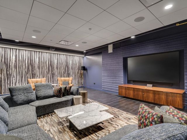 211 N Harbor Drive 1801, Chicago, IL 60601