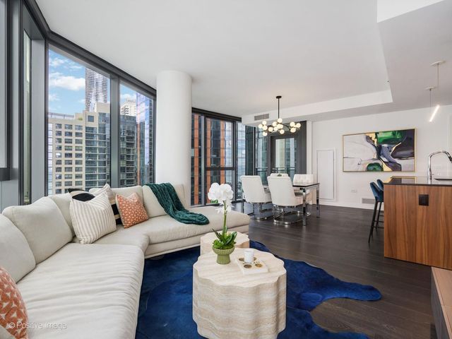 211 N Harbor Drive 1801, Chicago, IL 60601