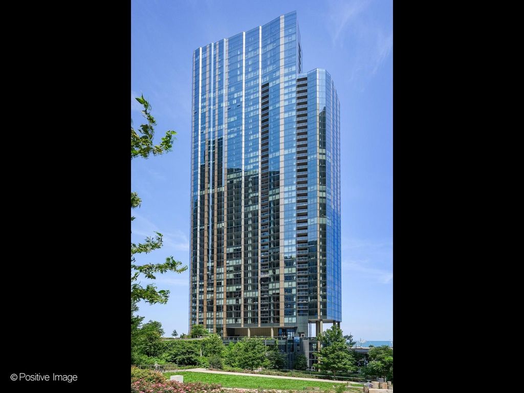 211 N Harbor Drive 1801, Chicago, IL 60601