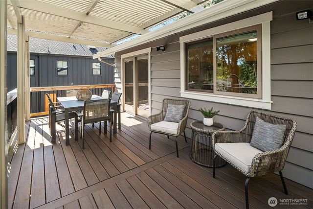 2810 127th Avenue NE, Bellevue, WA 98005