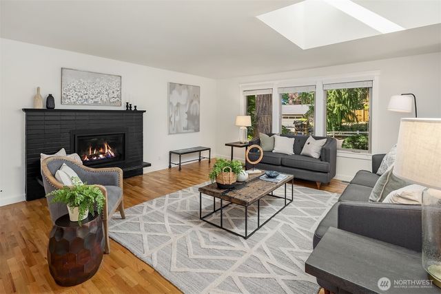 2810 127th Avenue NE, Bellevue, WA 98005