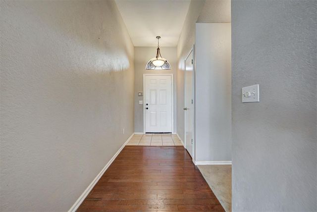 16305 Osceola Trail, Edmond, OK 73013