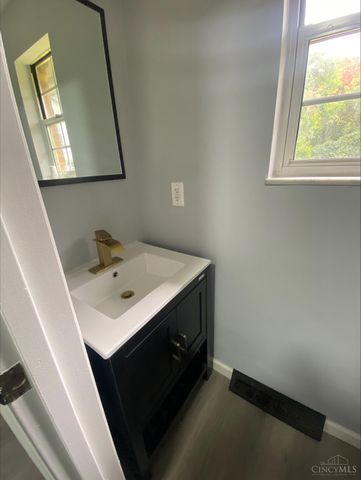 3586 Rackacres Drive, Green Twp, OH 45211