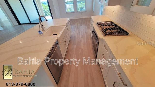 1074 SEAGRAPE DRIVE, Ruskin, FL 33570