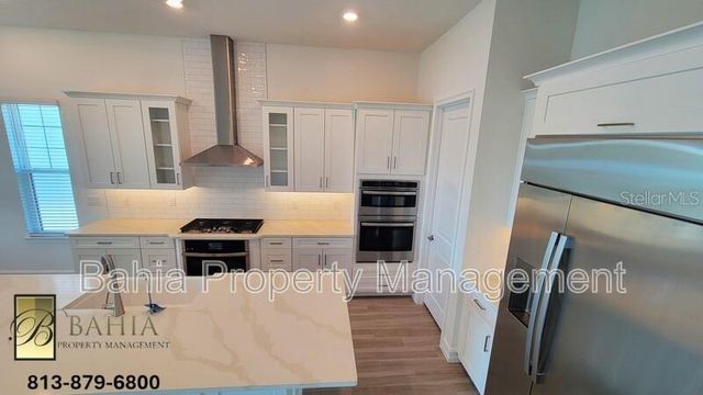 1074 SEAGRAPE DRIVE, Ruskin, FL 33570
