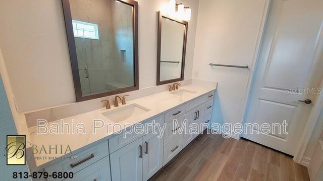 1074 SEAGRAPE DRIVE, Ruskin, FL 33570