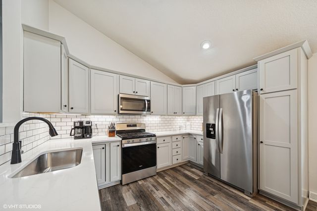 12181 NE 66th Street, Bondurant, IA 50035