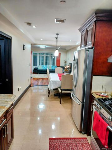 127-22 Kew Gardens Road, Kew Gardens, NY 11415