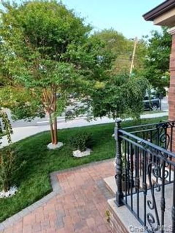 127-22 Kew Gardens Road, Kew Gardens, NY 11415