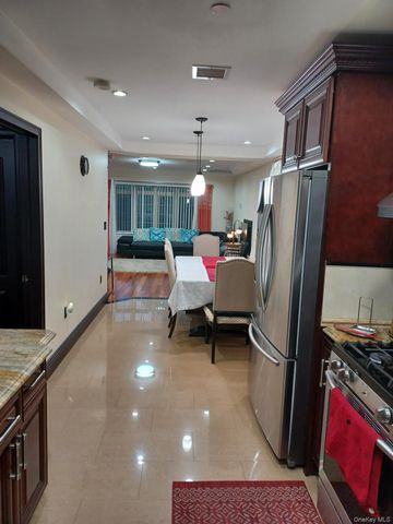 127-22 Kew Gardens Road, Kew Gardens, NY 11415