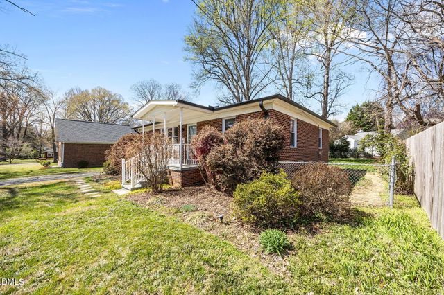 1515 Woodland Avenue, Burlington, NC 27215