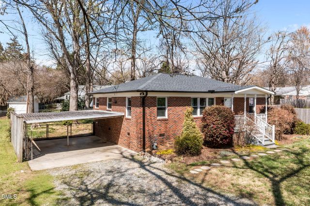 1515 Woodland Avenue, Burlington, NC 27215