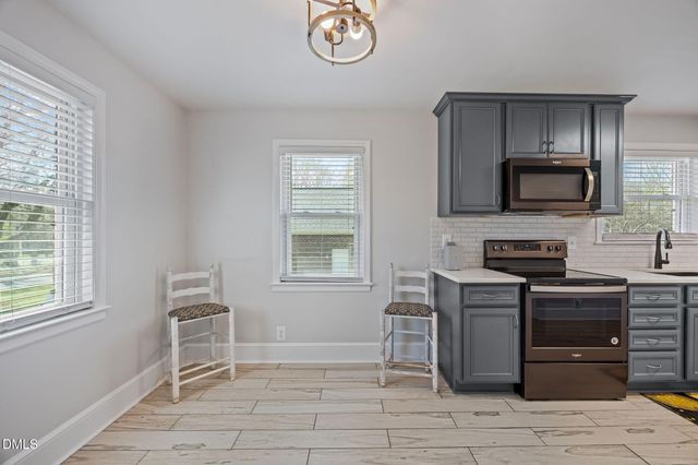 1515 Woodland Avenue, Burlington, NC 27215