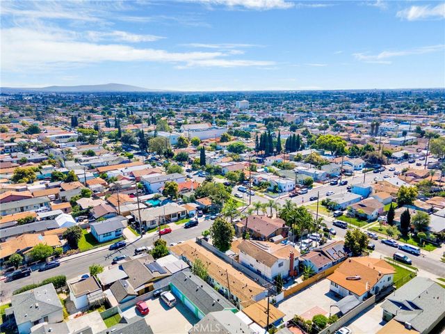 5517 Loma Vista, Maywood, CA 90270