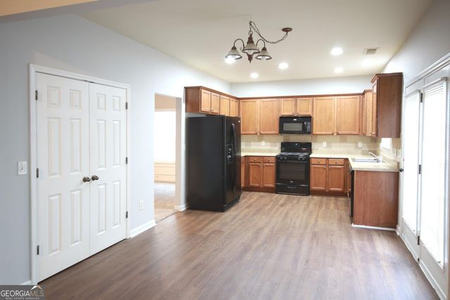 442 Crestmont Lane, Canton, GA 30114
