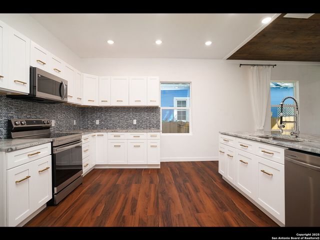 419 N Monumental, San Antonio, TX 78202