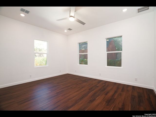 419 N Monumental, San Antonio, TX 78202