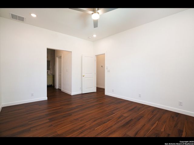 419 N Monumental, San Antonio, TX 78202