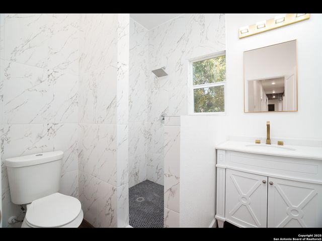 419 N Monumental, San Antonio, TX 78202