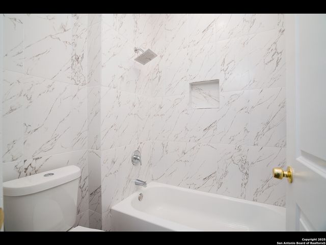 419 N Monumental, San Antonio, TX 78202