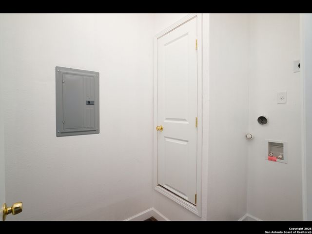 419 N Monumental, San Antonio, TX 78202