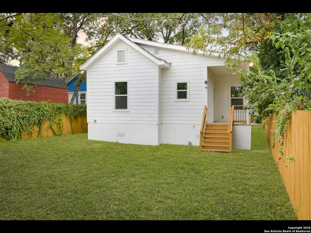 419 N Monumental, San Antonio, TX 78202