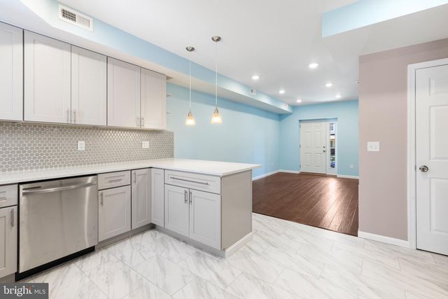 1015 BONAPARTE AVE, Baltimore, MD 21218