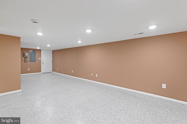 1015 BONAPARTE AVE, Baltimore, MD 21218