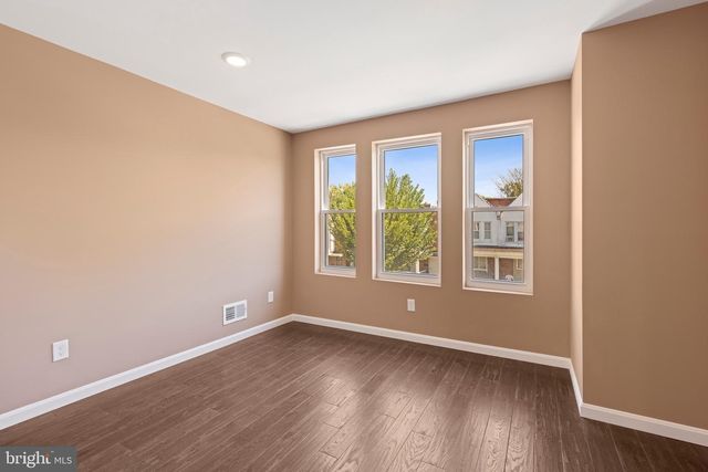 1015 BONAPARTE AVE, Baltimore, MD 21218