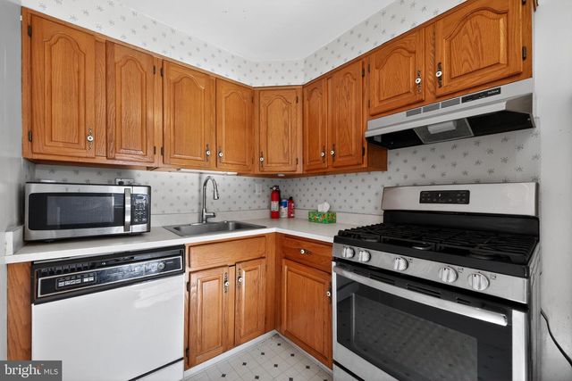 422 RIVELY AVE, Collingdale, PA 19023