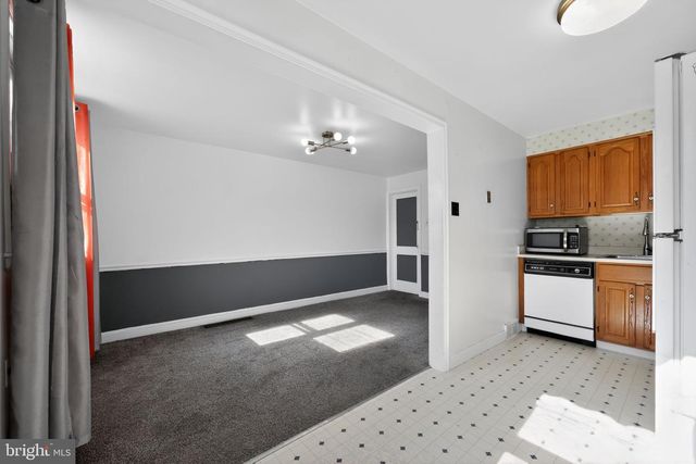 422 RIVELY AVE, Collingdale, PA 19023